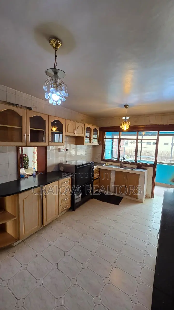 5bdrm Duplex in Parklands/Highridge for rent in Parklands/Highridge
