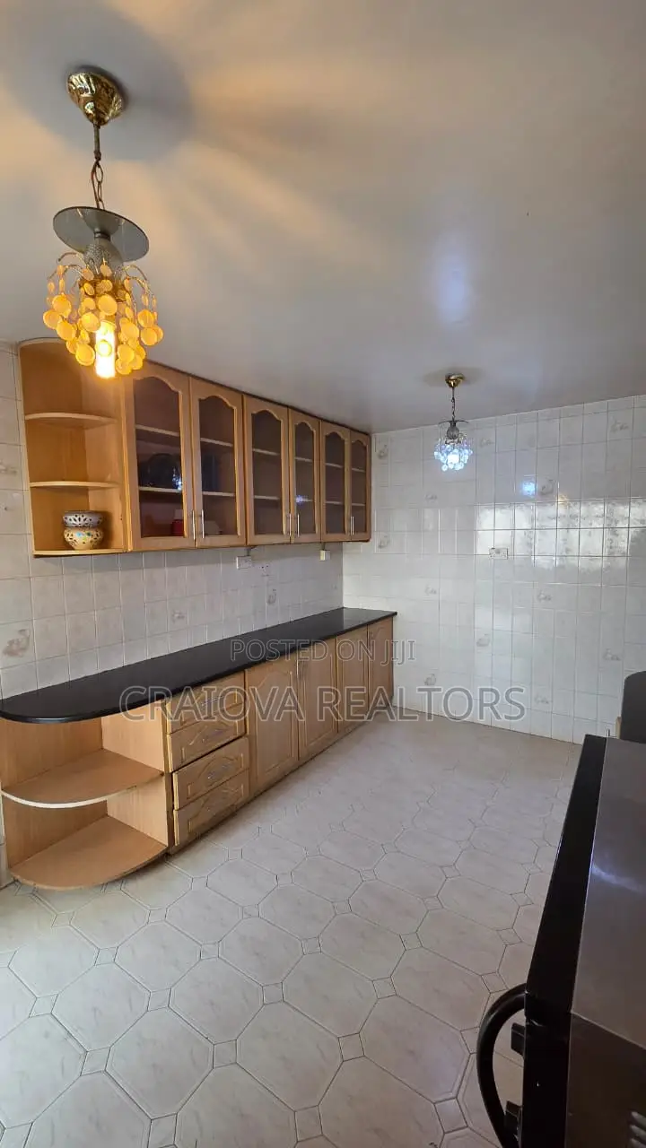5bdrm Duplex in Parklands/Highridge for rent in Parklands/Highridge