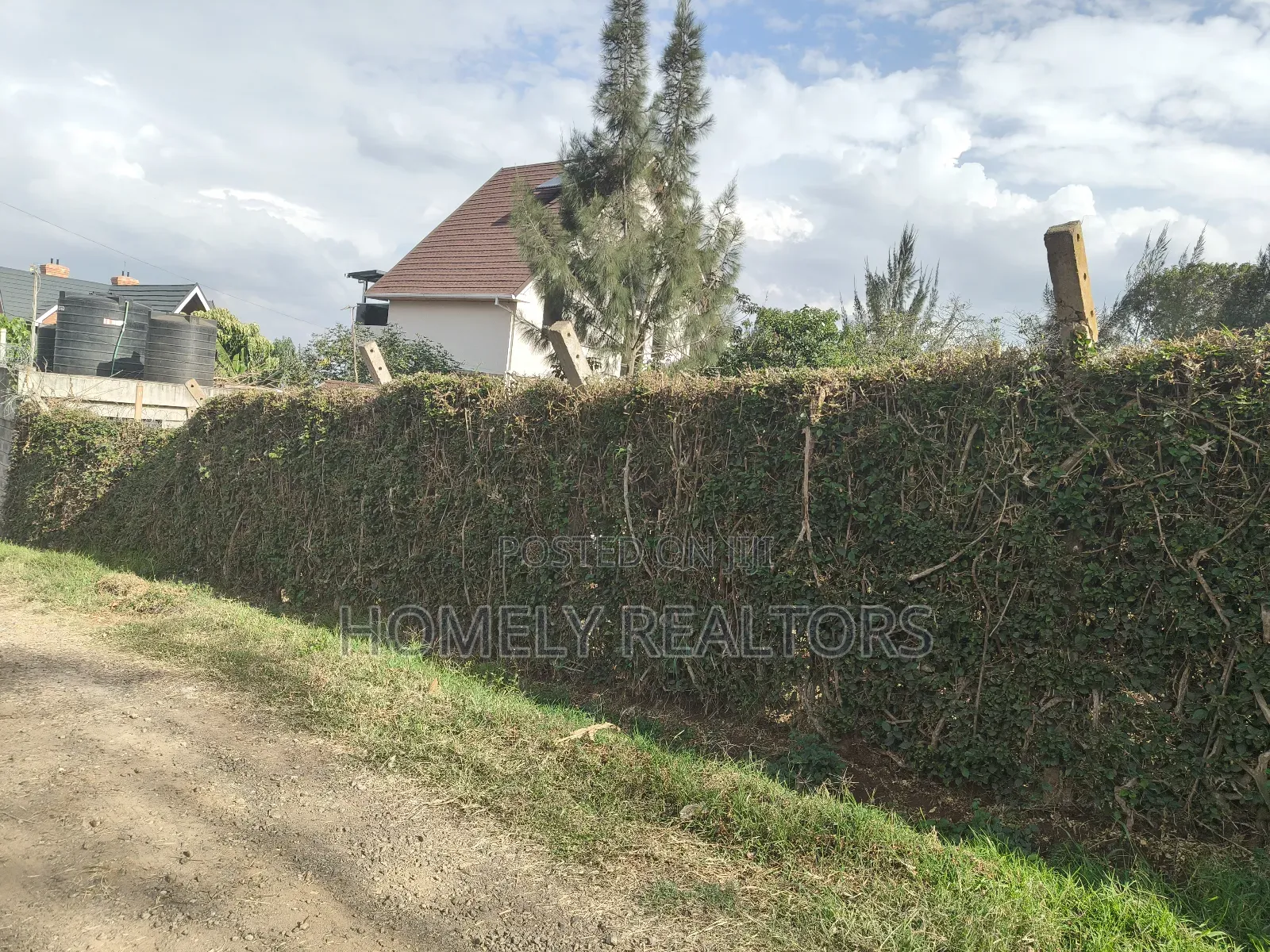 Large Eighth (65*100) Acre Red Soil Plot for Sale in Kerarapon Drive in Kerarapon