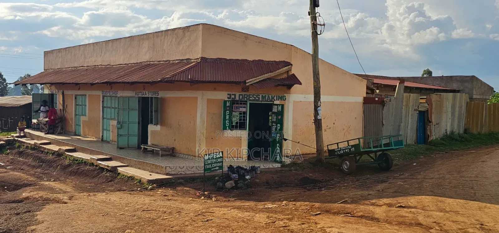 14bdrm Duplex in Roadblock, Huruma for sale in Huruma