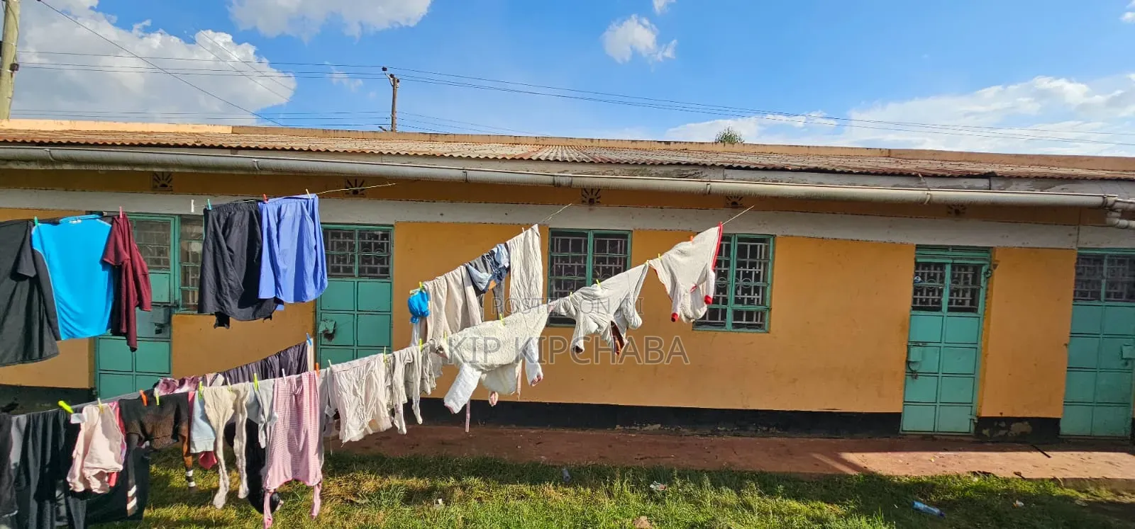 14bdrm Duplex in Roadblock, Huruma for sale in Huruma
