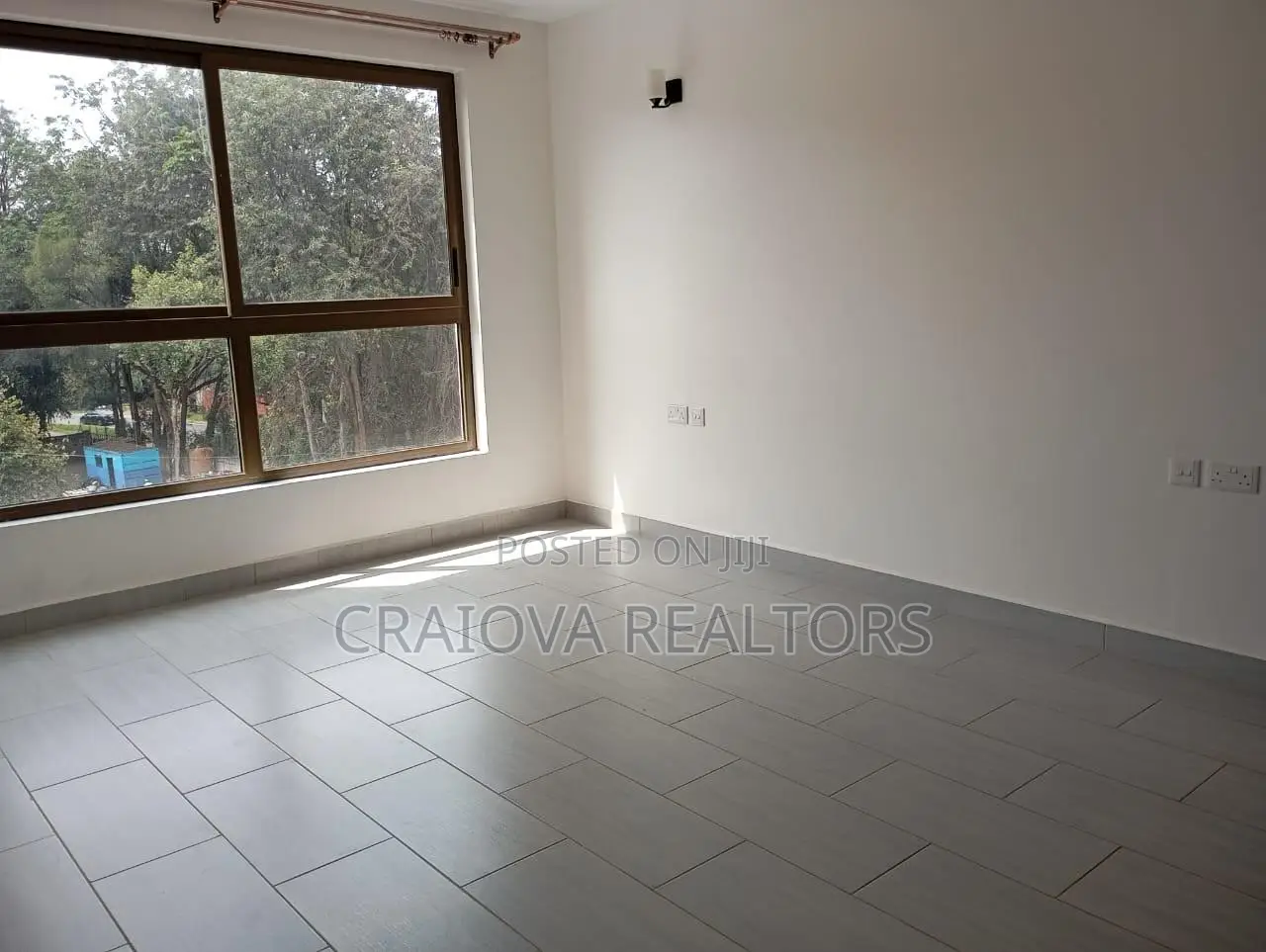 3bdrm Apartment in Muthangari for sale in Muthangari