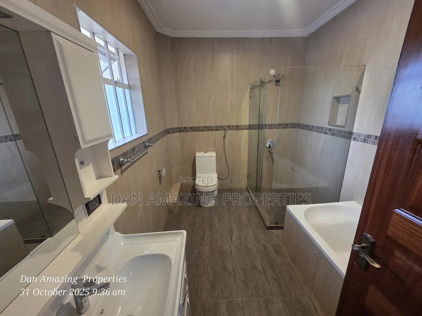 4bdrm Townhouse/Terrace in South C Plus Dsq for sale in South C