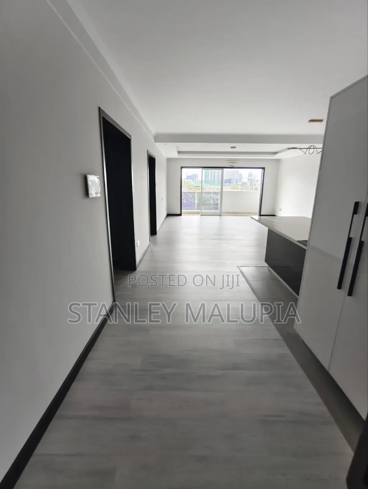 2bdrm Apartment in Riverside for sale in Riverside Drive