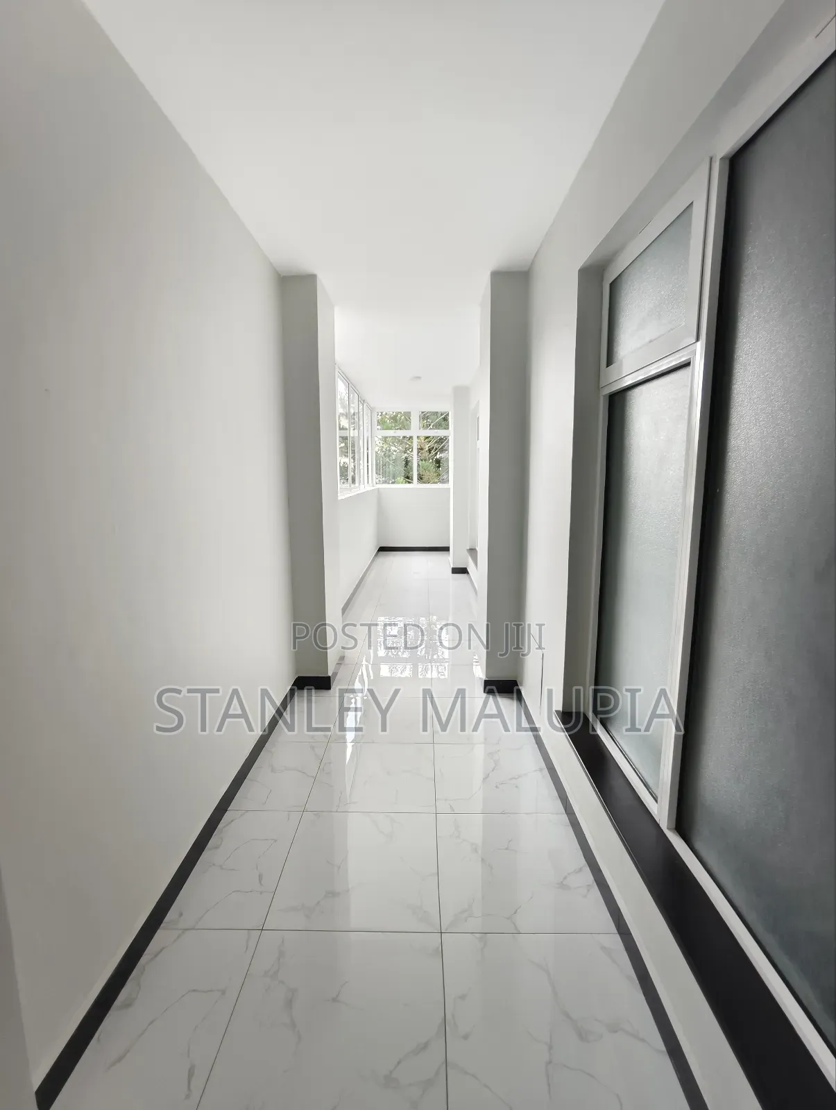 2bdrm Apartment in Riverside for sale in Riverside Drive