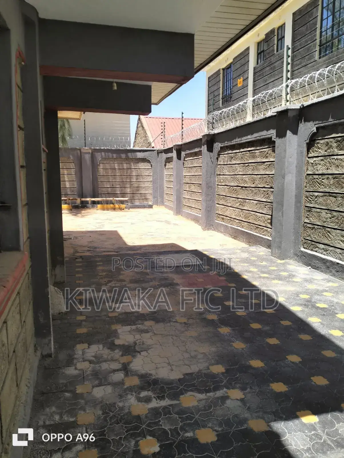4bdrm House in Corradin, Chokaa for sale in Chokaa
