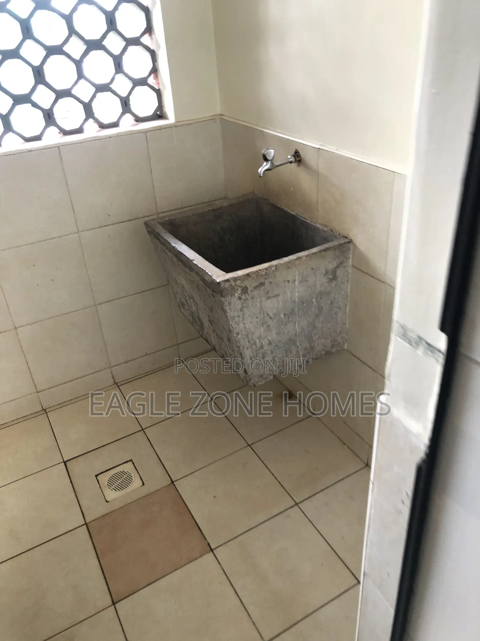 3bdrm Apartment in Rhapta Road for rent in Raphta Road Area