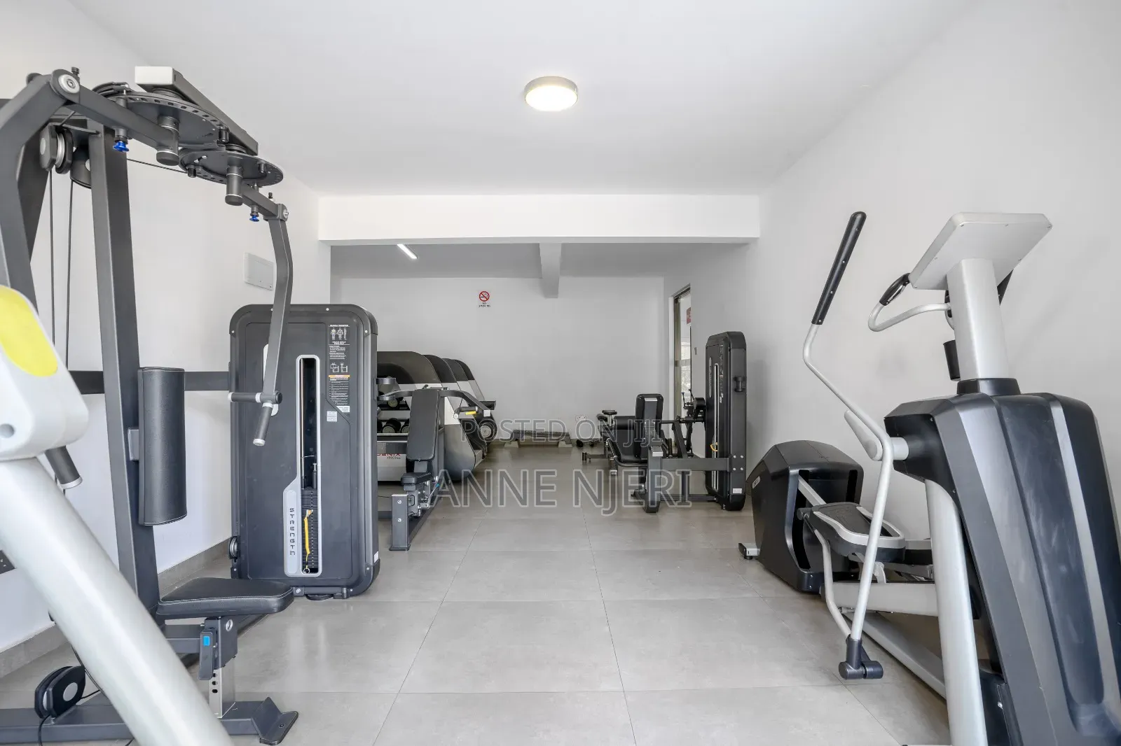 Amazing 2bdrm Apartment Located in Riverside at Per Day in Riverside Drive