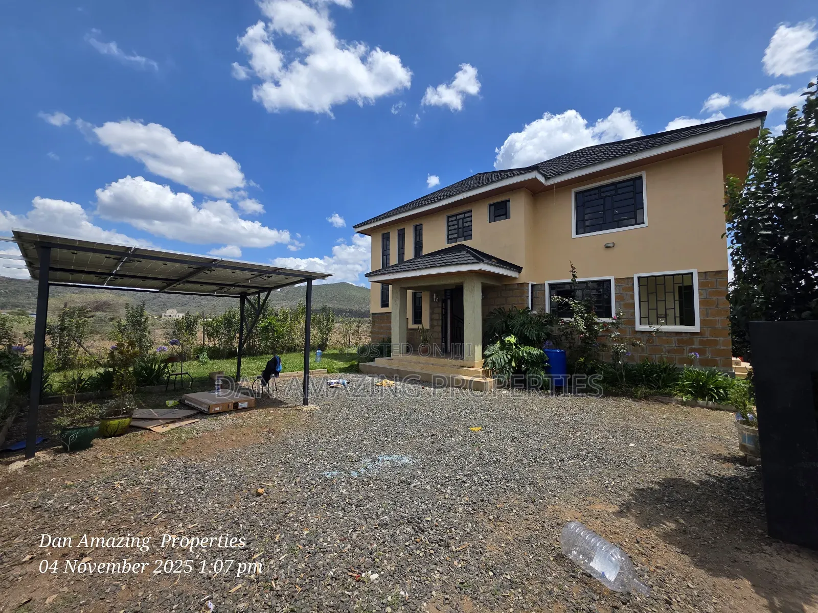 4bdrm Maisonette in Kimuka Fully Offgrid, Kibiku for sale in Kibiku