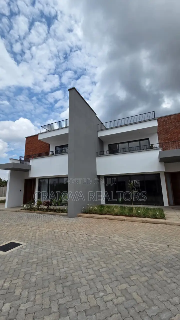 4bdrm Townhouse/Terrace in Langata for sale in Langata