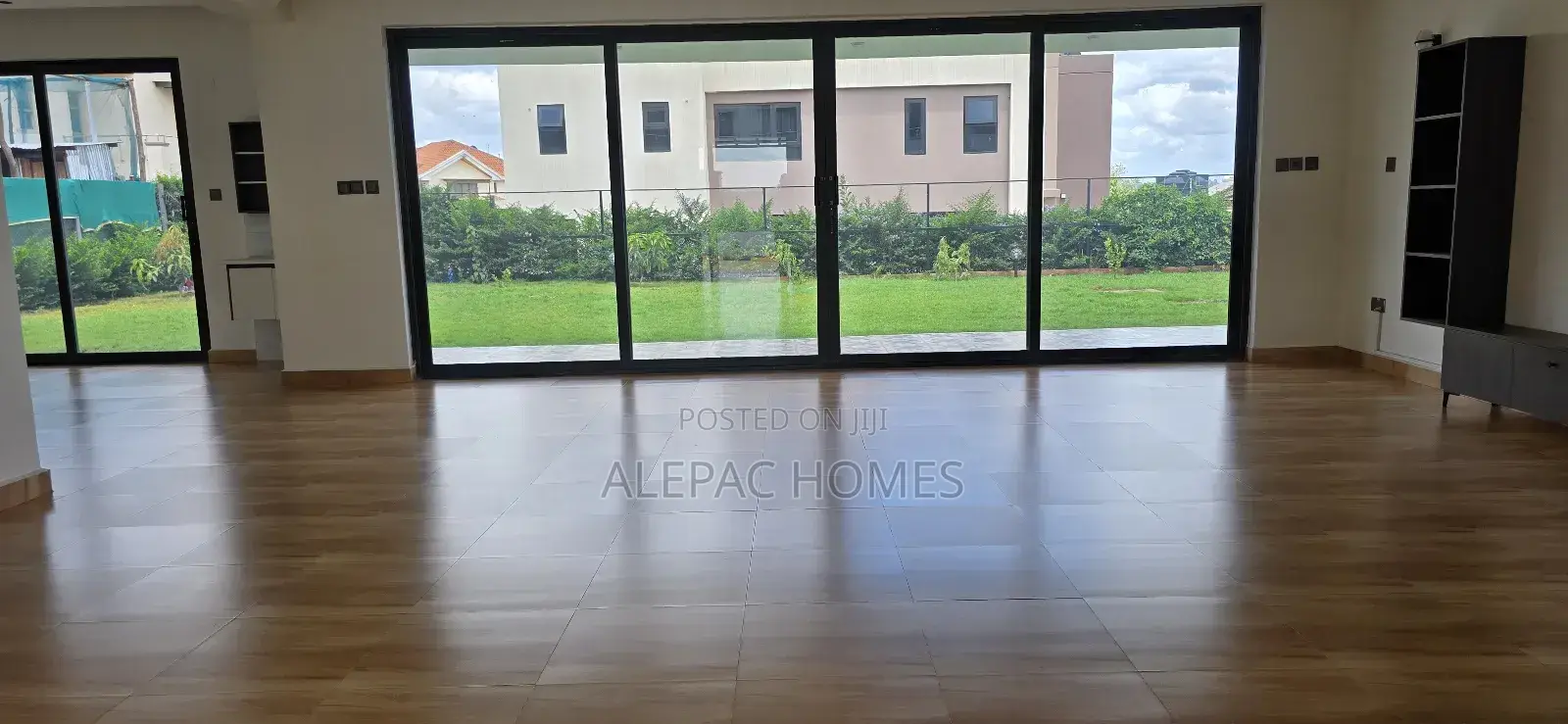 4bdrm Maisonette in Northern Bypass, Membley Estate for sale in Membley Estate