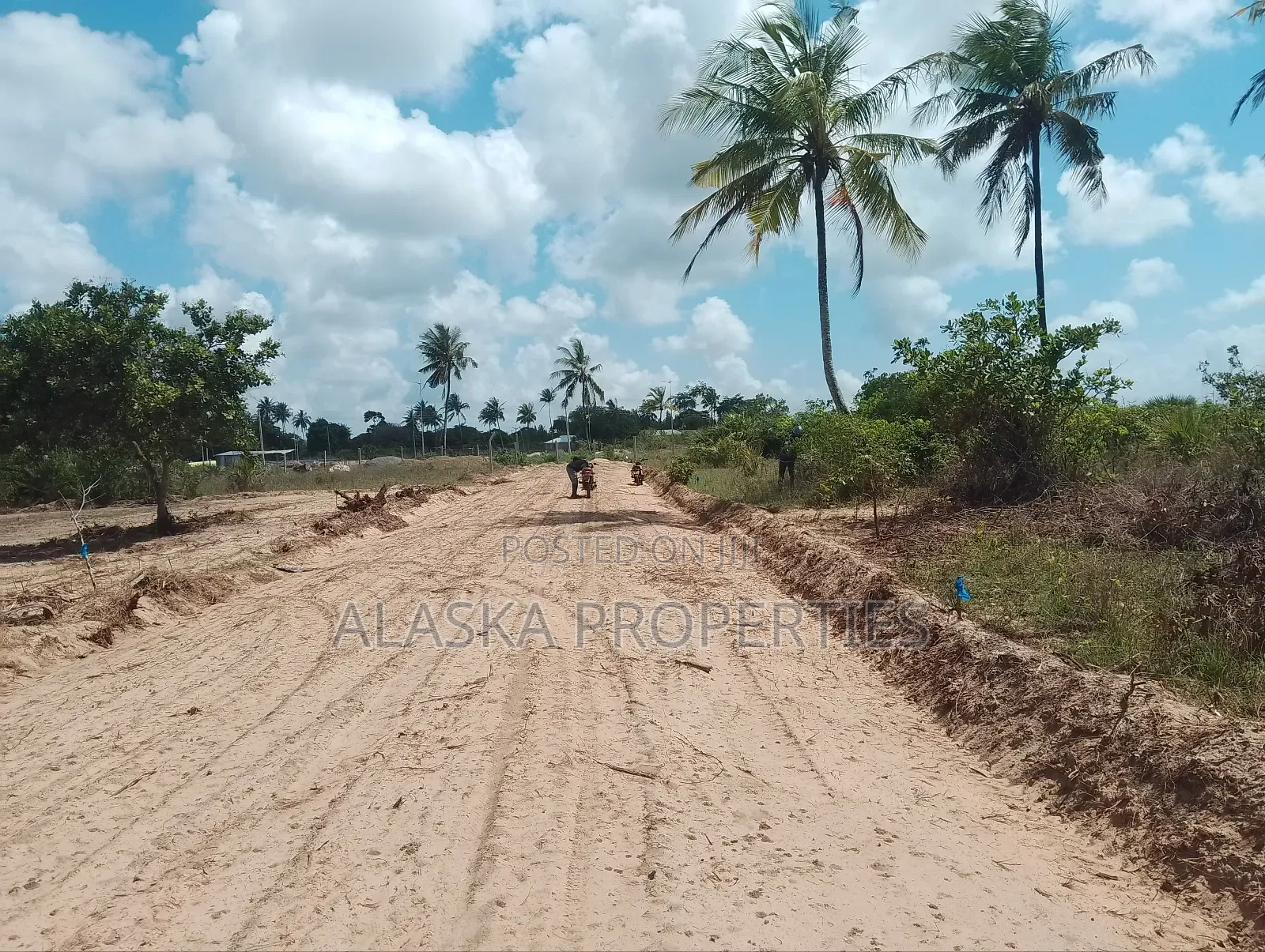 1/8 Prime Plot for Sale in Dongo Kundu Bypass in Likoni