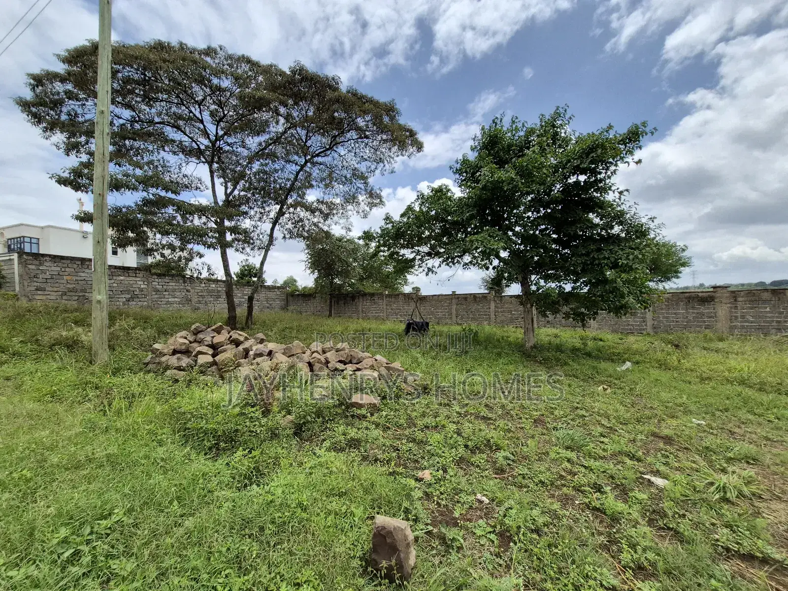 1/8 Acre Plot of Land for Sale in Membley Estate in Membley Estate