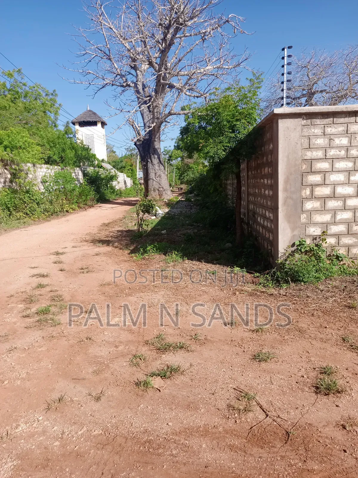 1/2 Acre on Sale Behind Manyatta Restaurant in Diani! in Diani