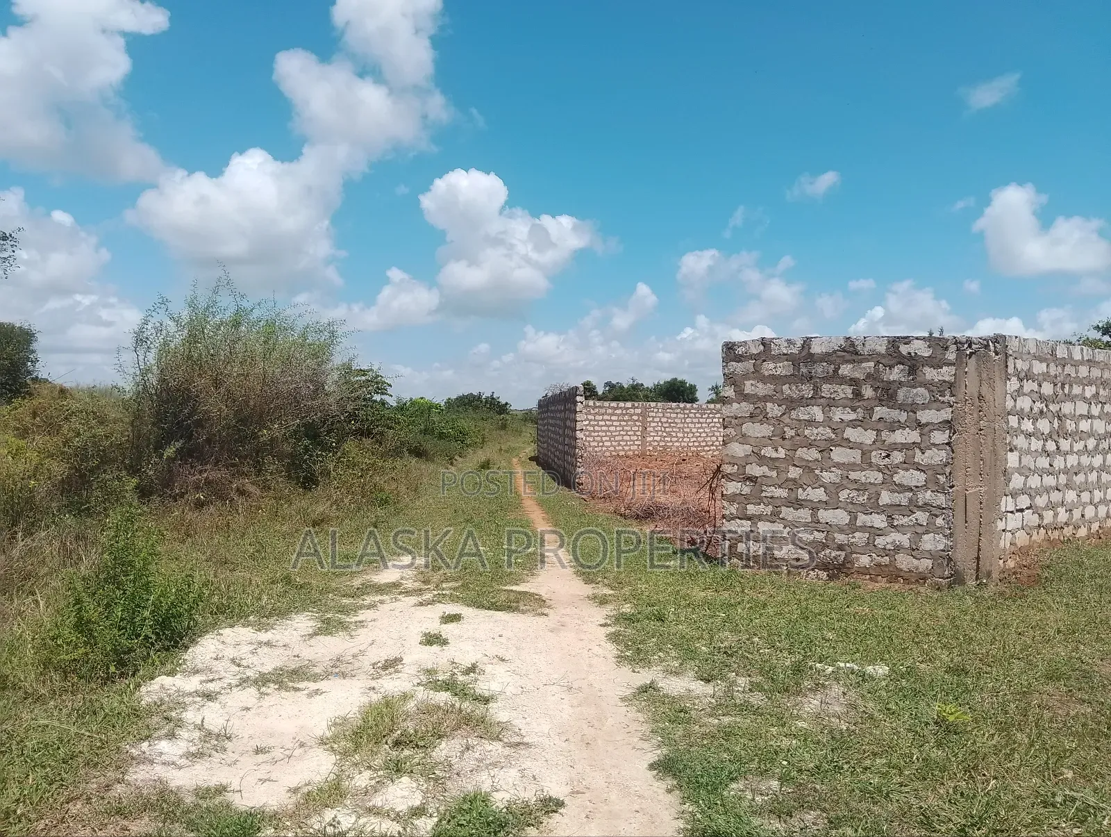 1/8 Prime Residential Plot for Sale in Dongo Kundu Bypass in Likoni