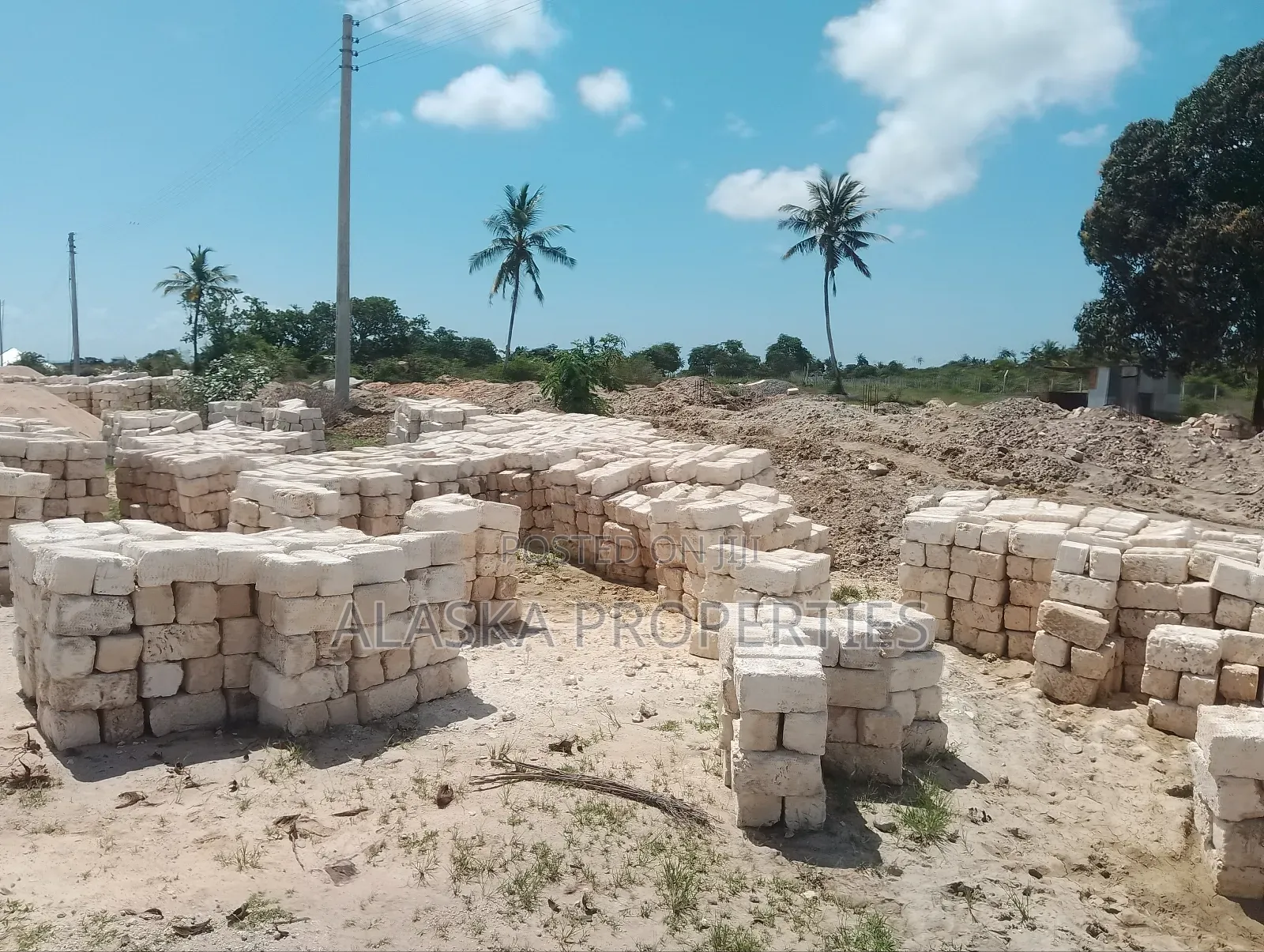 1/8 Prime Commercial Plot for Sale at Dongo Kundu Bypass in Likoni