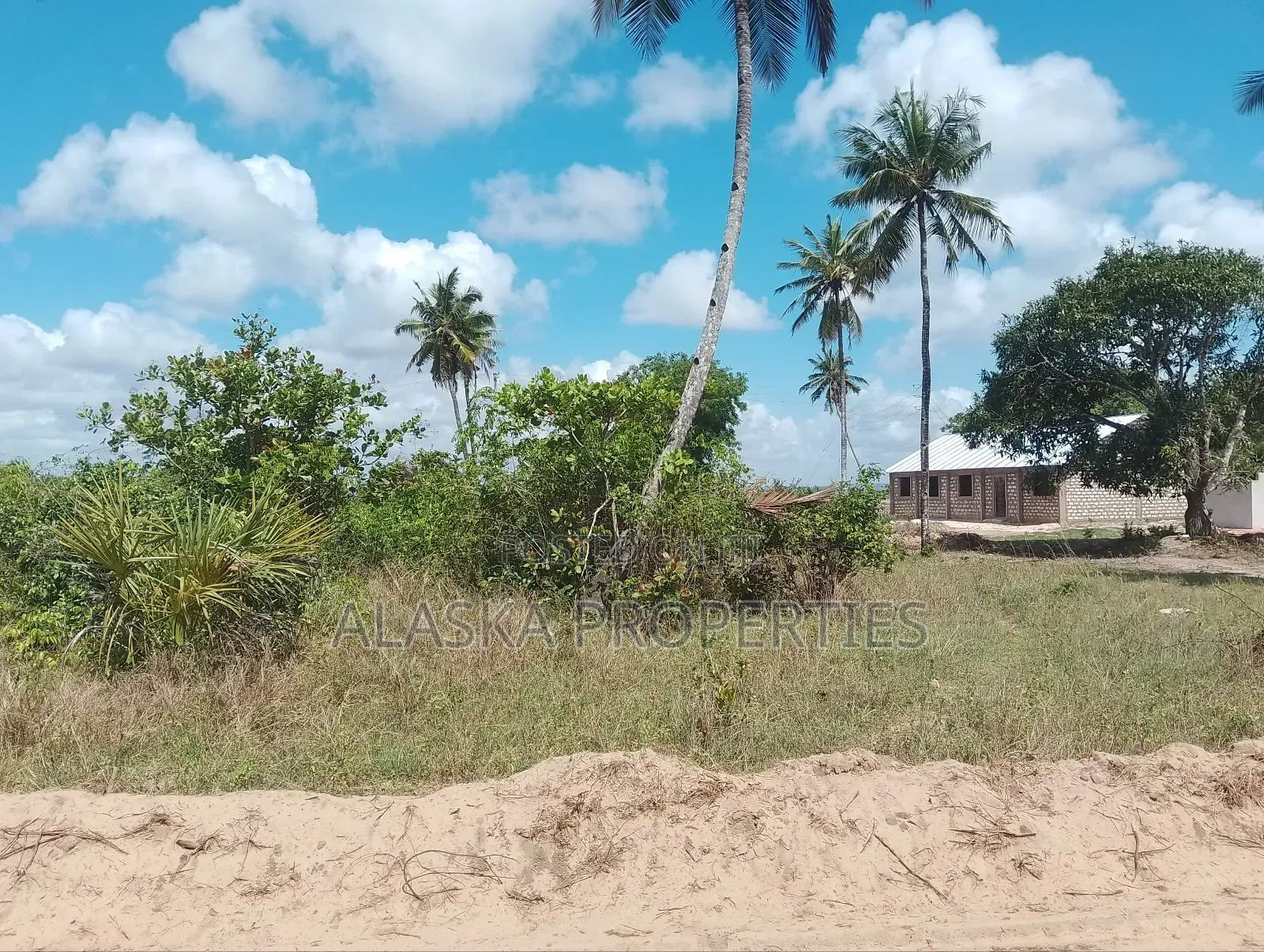 1/8 Prime Commercial Plot for Sale at Dongo Kundu Bypass in Likoni