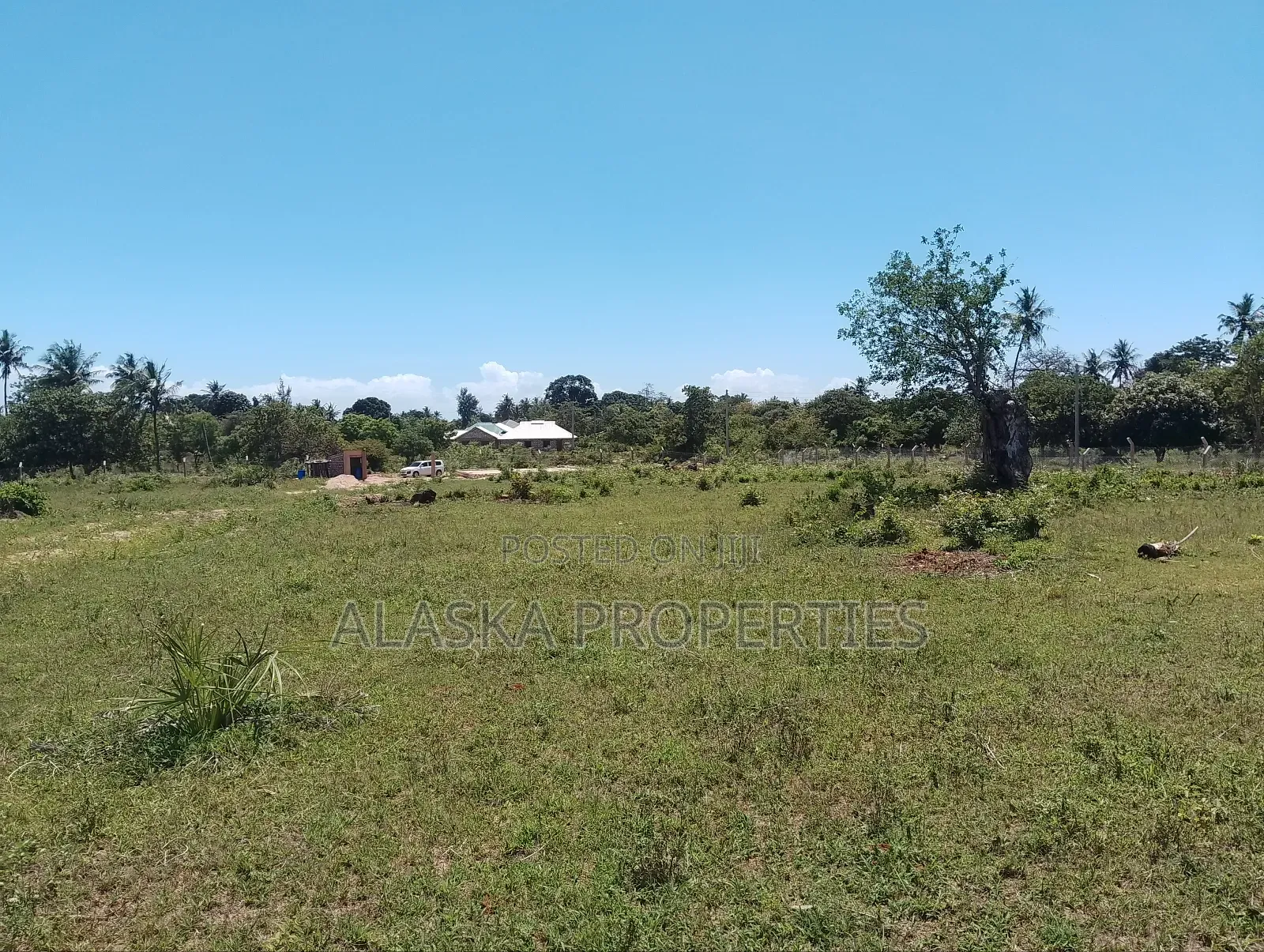 1/8 Prime Plot for Sale at Dongo Kundu Bypass in Likoni