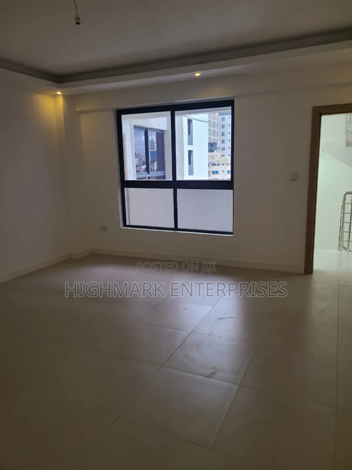 2bdrm Apartment in Waadi, South C for sale in South C