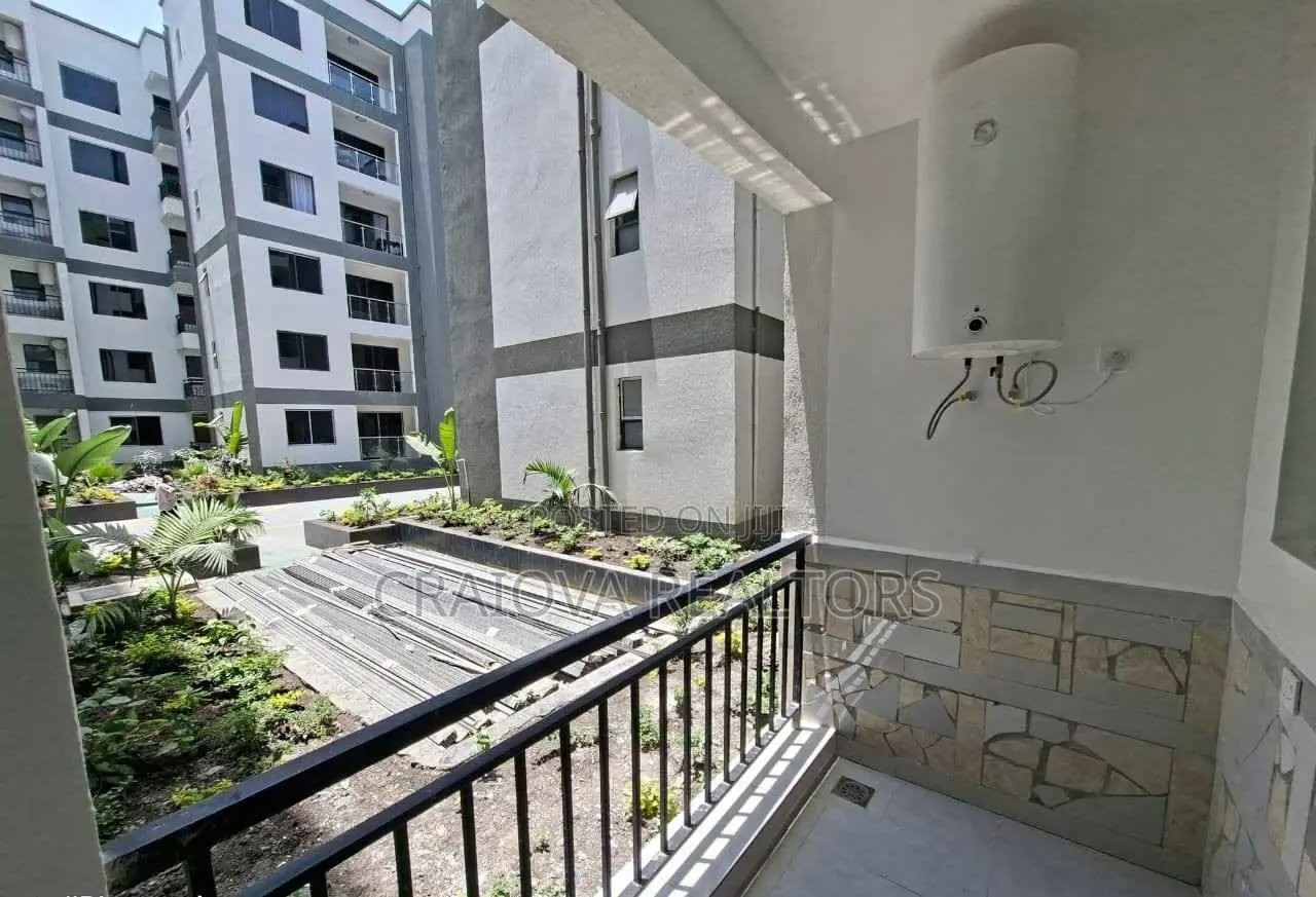 3bdrm Apartment in Gateway Mall Area for sale in Gateway Mall Area