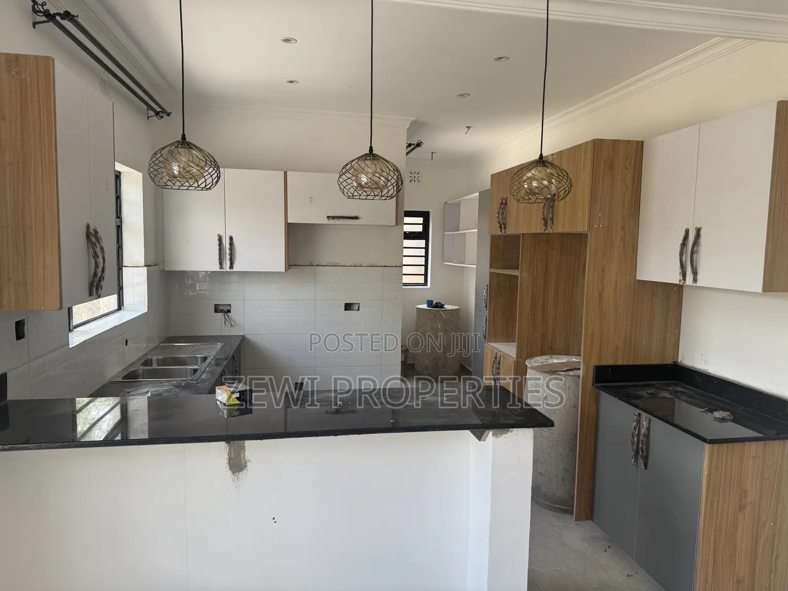 3bdrm Bungalow in Matasia for sale in Matasia