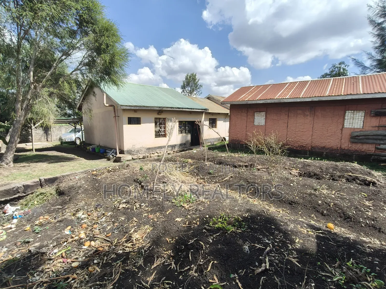 Residential Quarter Acre Plot on Sale in Kiserian With a 3-BDRM House in Kiserian
