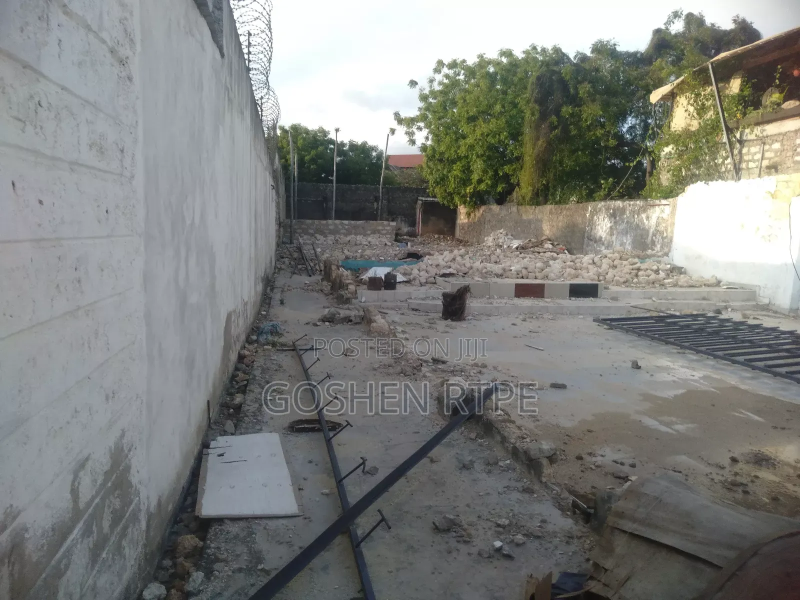 Prime 1/8 Acre Yard at to Let at Links Road Nyali Mombasa in Nyali