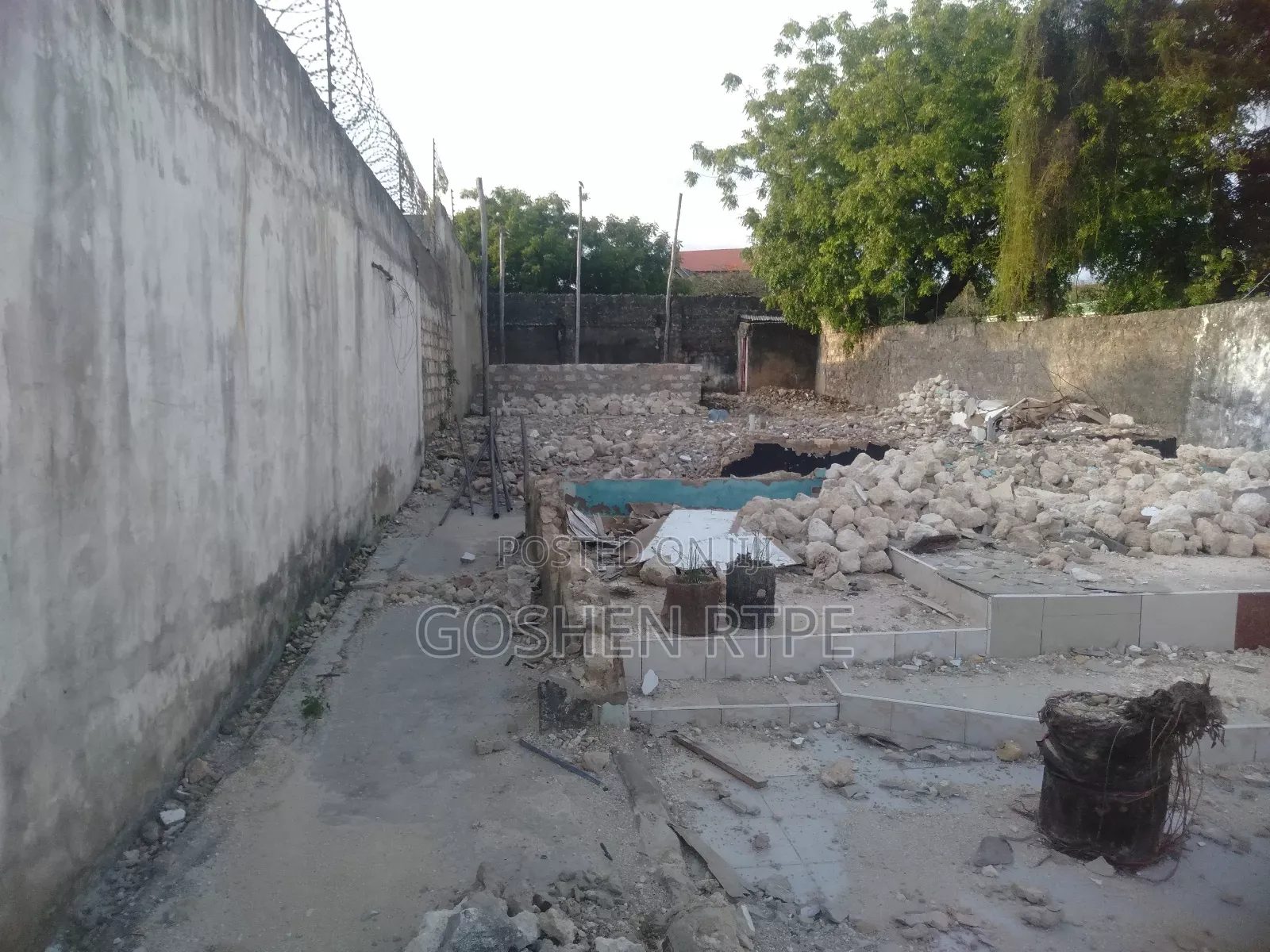 Prime 1/8 Acre Yard at to Let at Links Road Nyali Mombasa in Nyali