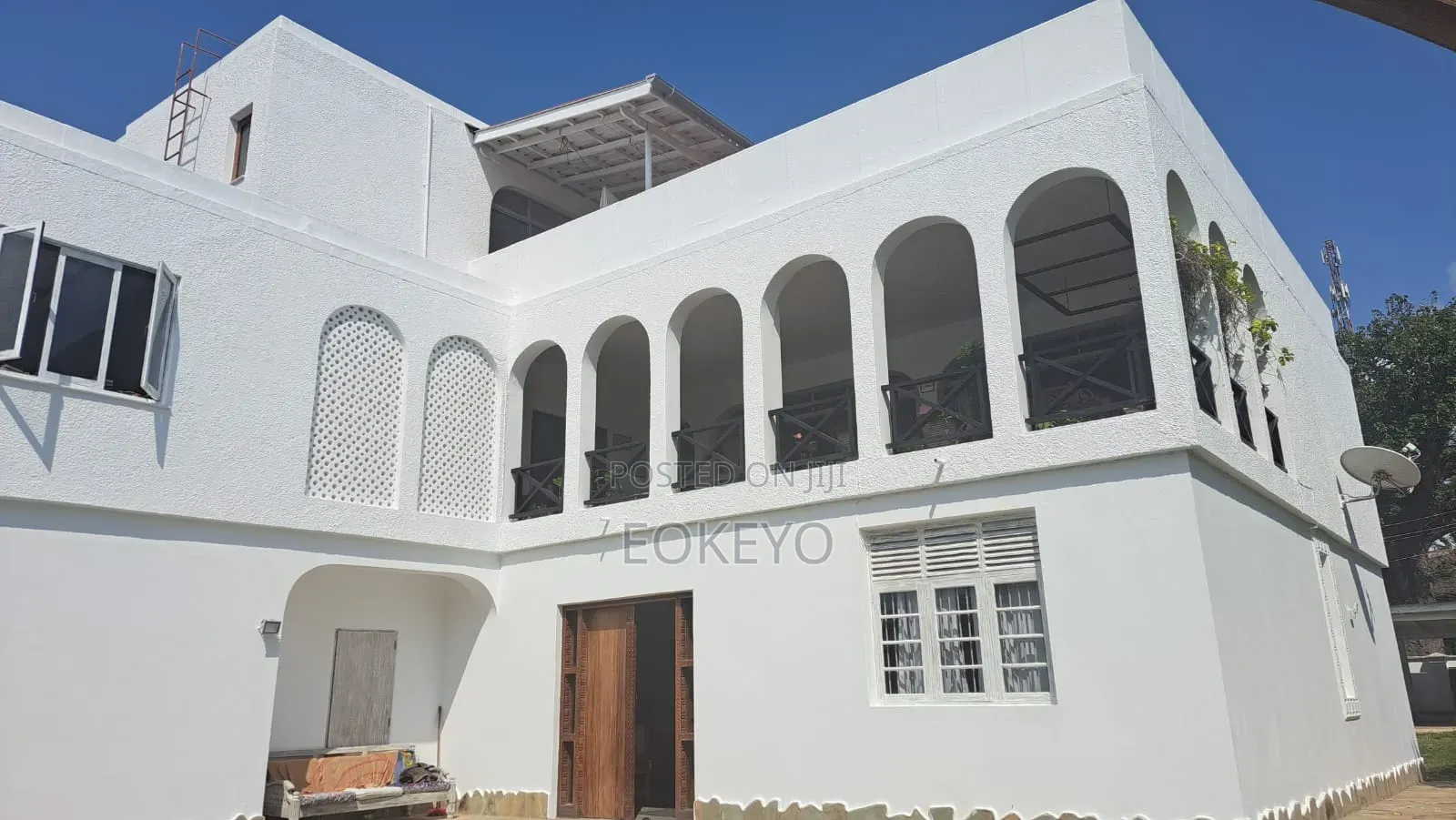 5bdrm Mansion in Luxury 5-Bed for sale in Diani