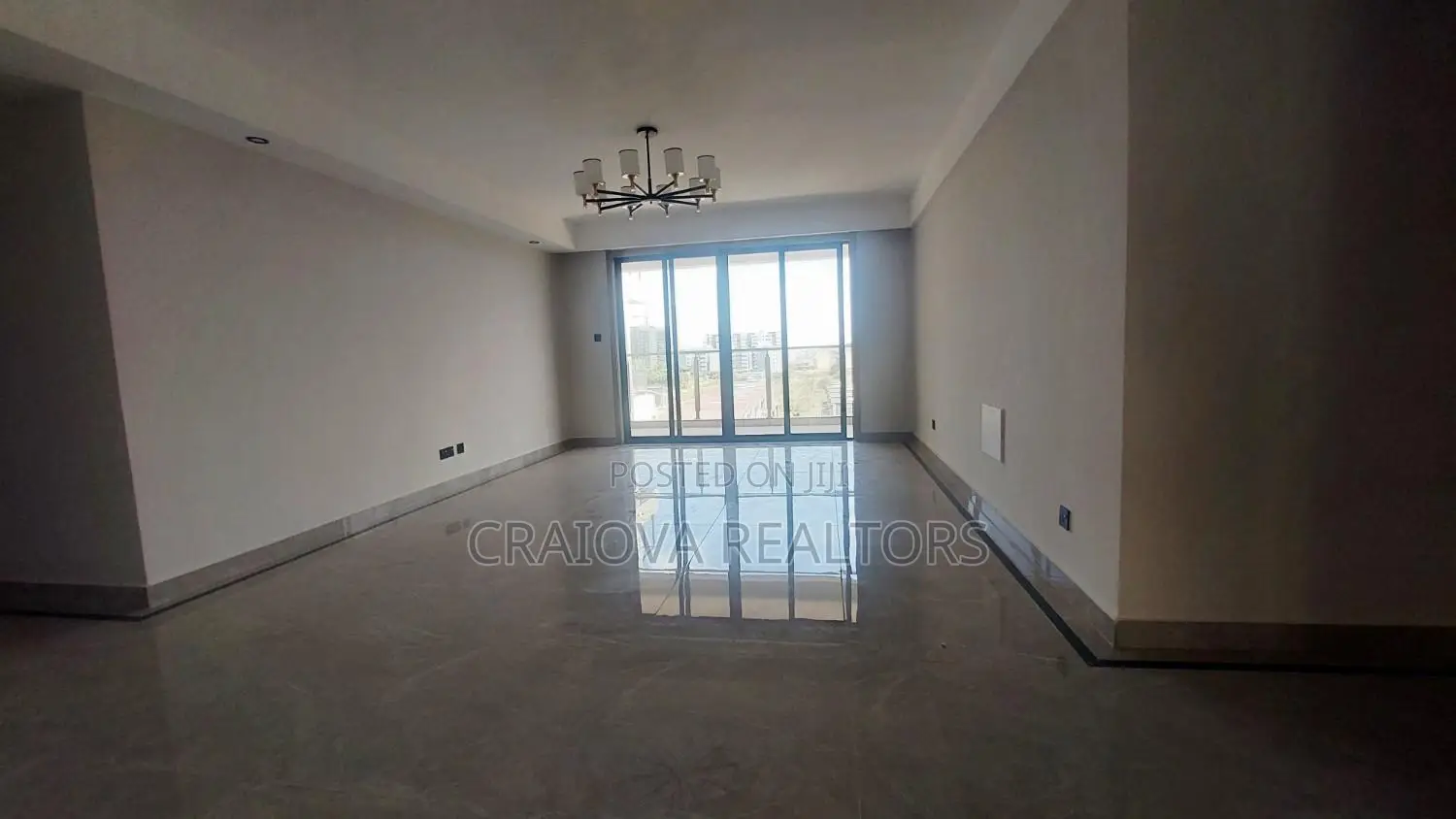 3bdrm Apartment in Hotel 67 Area for sale in Hotel 67 Area