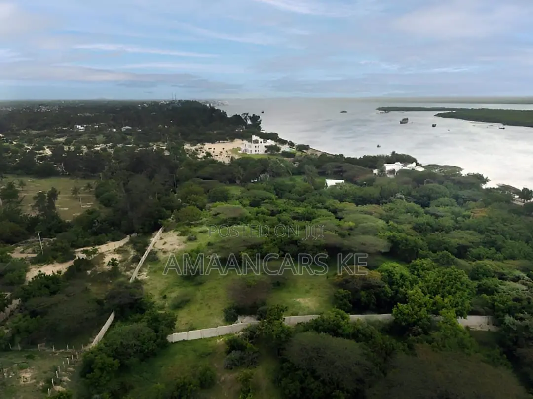 5.15 Acres for Sale in Lamu Shela (Beachfront) in Shella