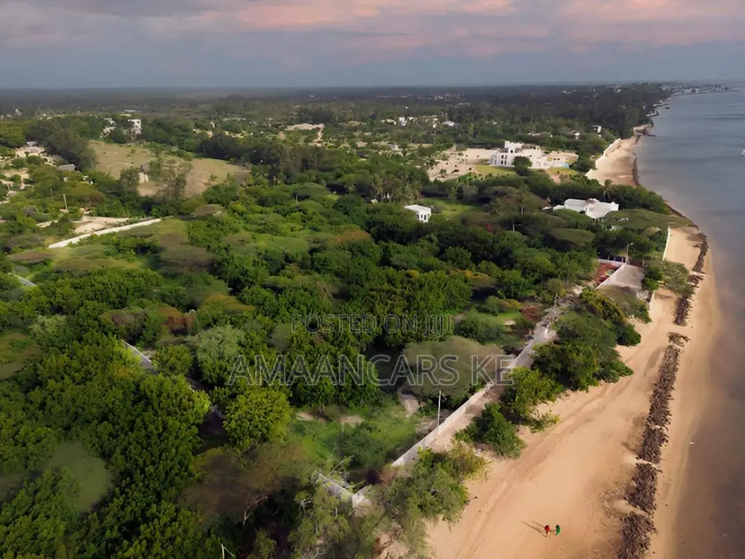 5.15 Acres for Sale in Lamu Shela (Beachfront) in Shella