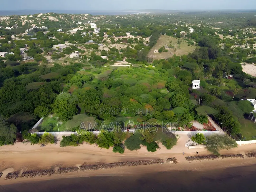 5.15 Acres for Sale in Lamu Shela (Beachfront) in Shella