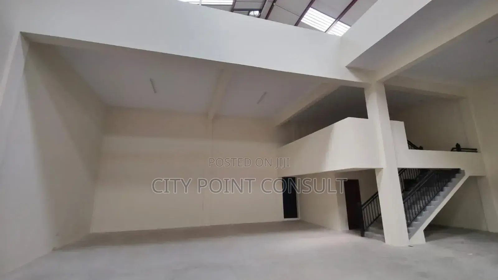 7530 SQFT Warehouse to Let in Baba Dogo in Baba Dogo