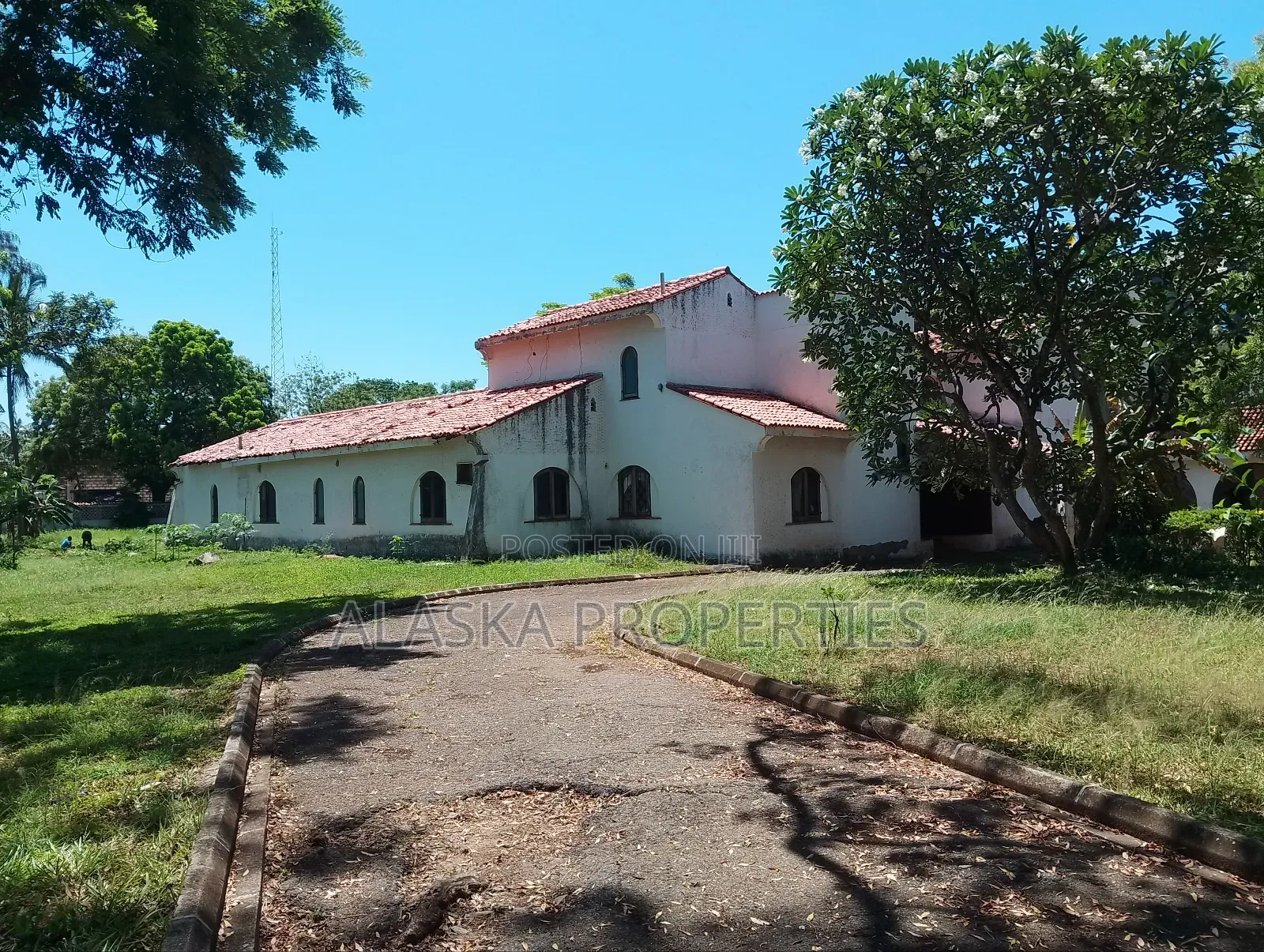 A Prime Acre And A Quarter Plot For Sale In Nyali Green Wood Estate in Nyali