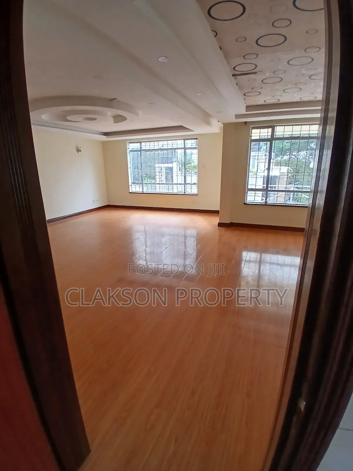 4bdrm Apartment in Riverside for rent in Riverside Drive
