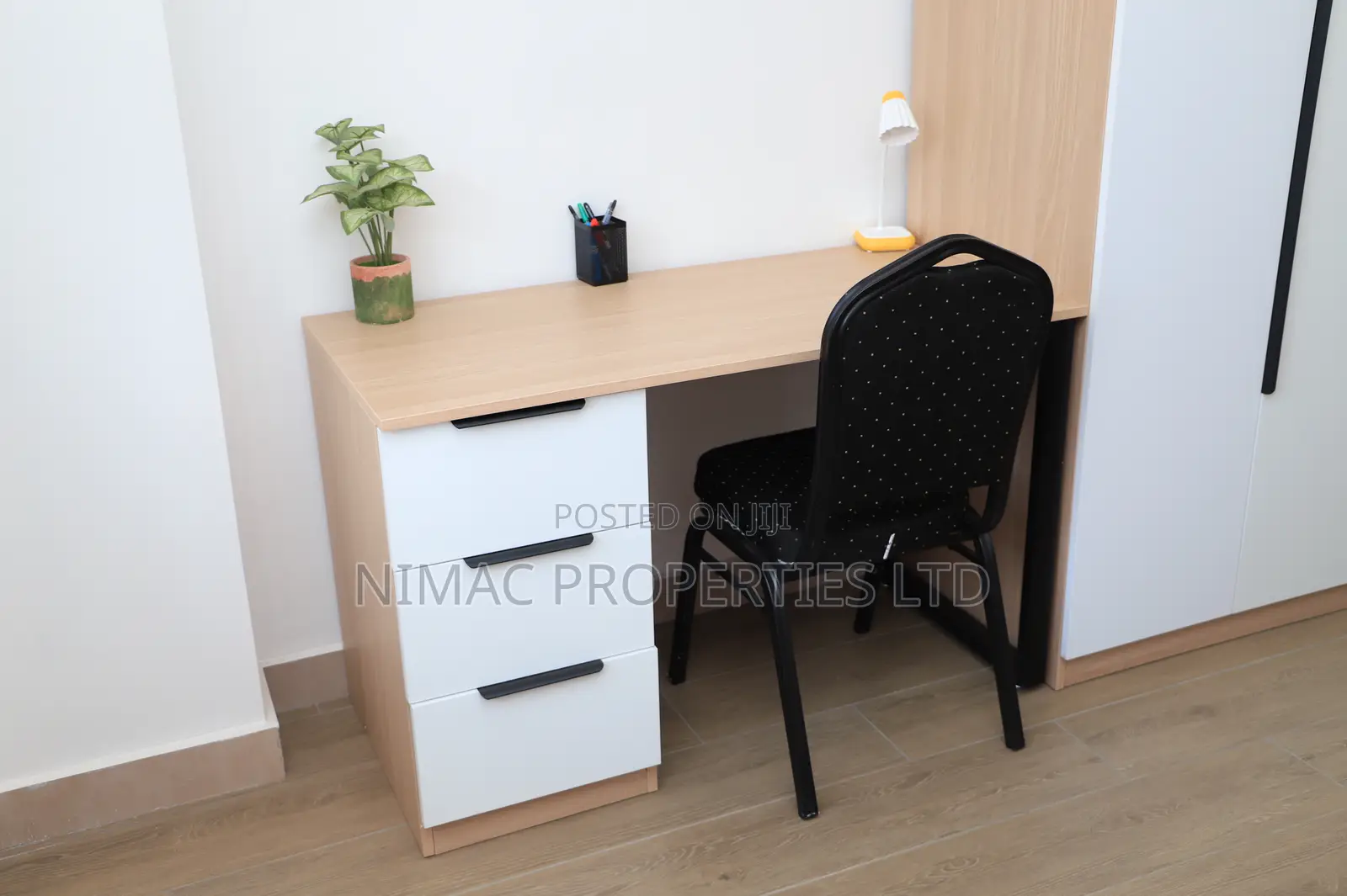 Furnished 1bdrm Apartment in Gate B for sale in Gate B