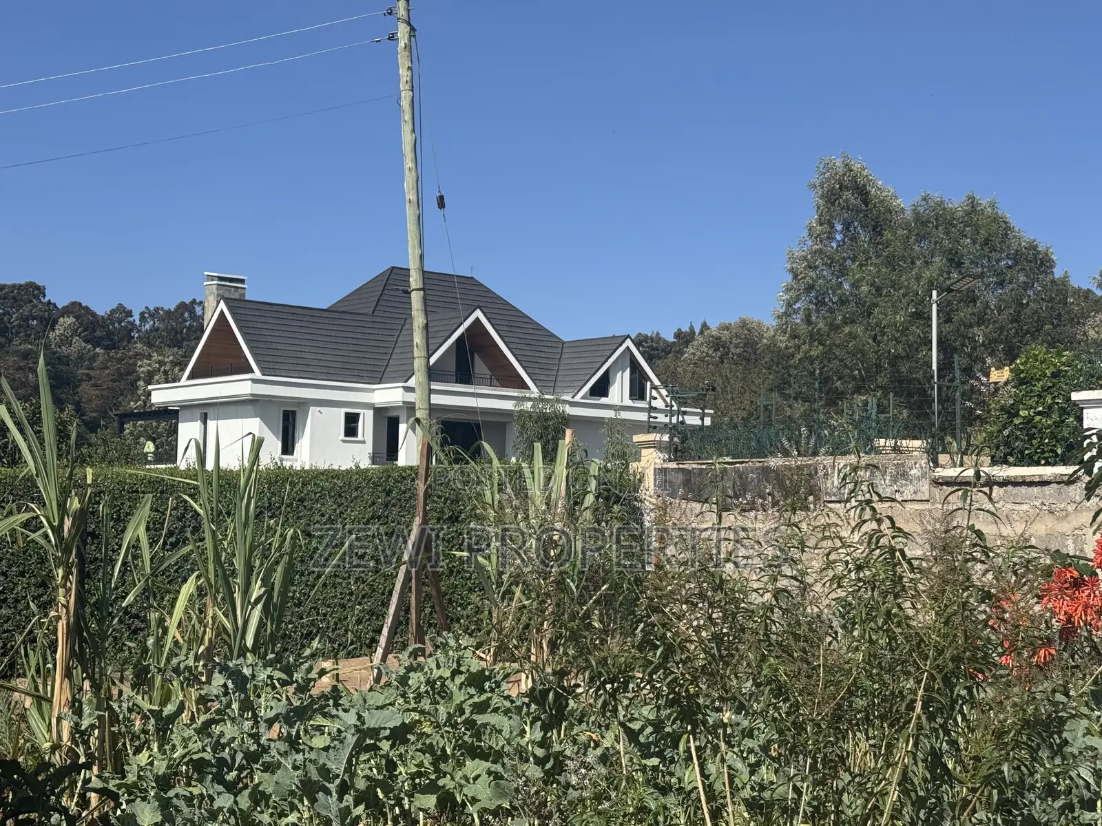 Quarter Kerarapon in Kerarapon