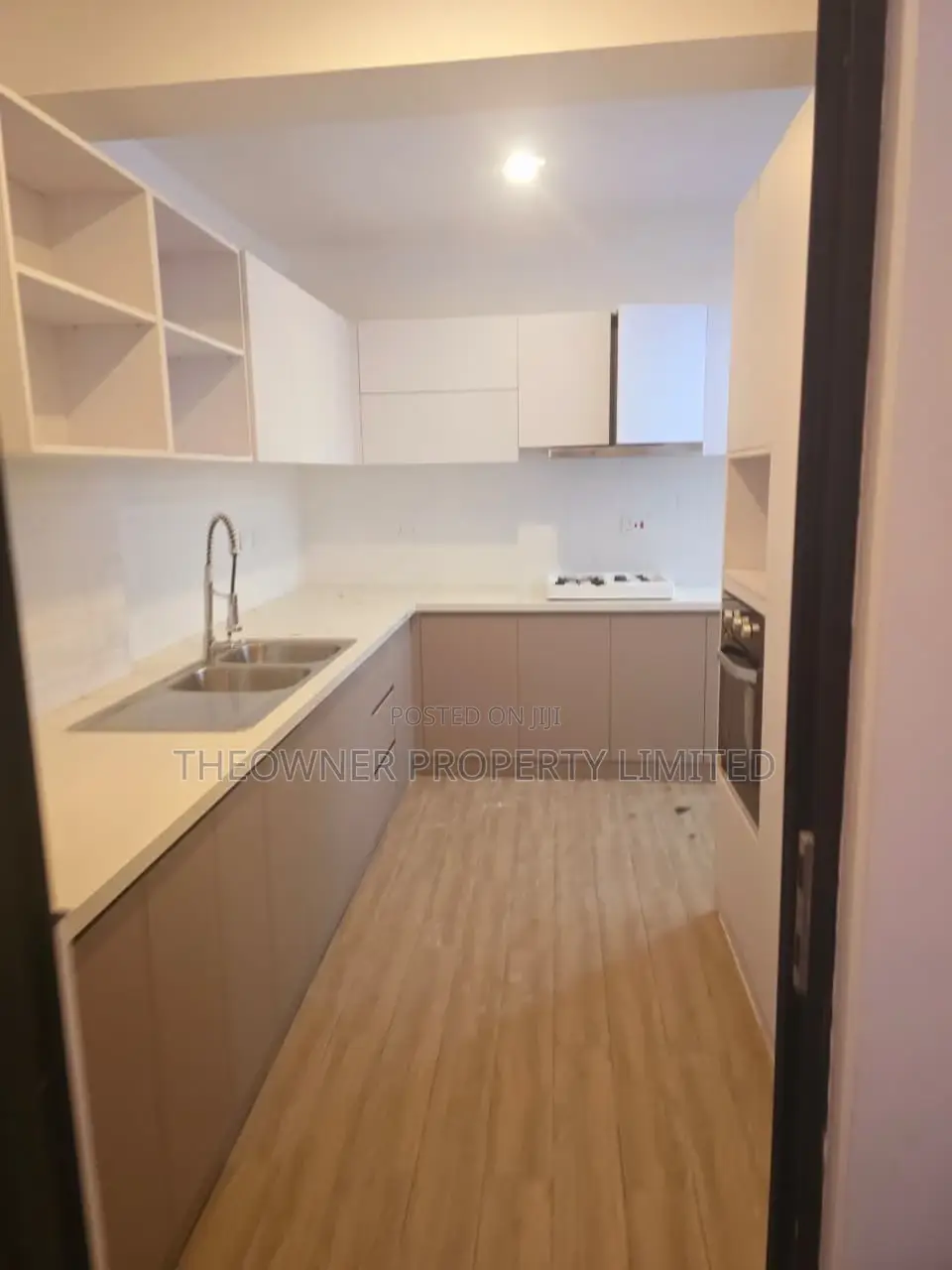 3bdrm Apartment in Lavington, Muthangari for sale in Muthangari