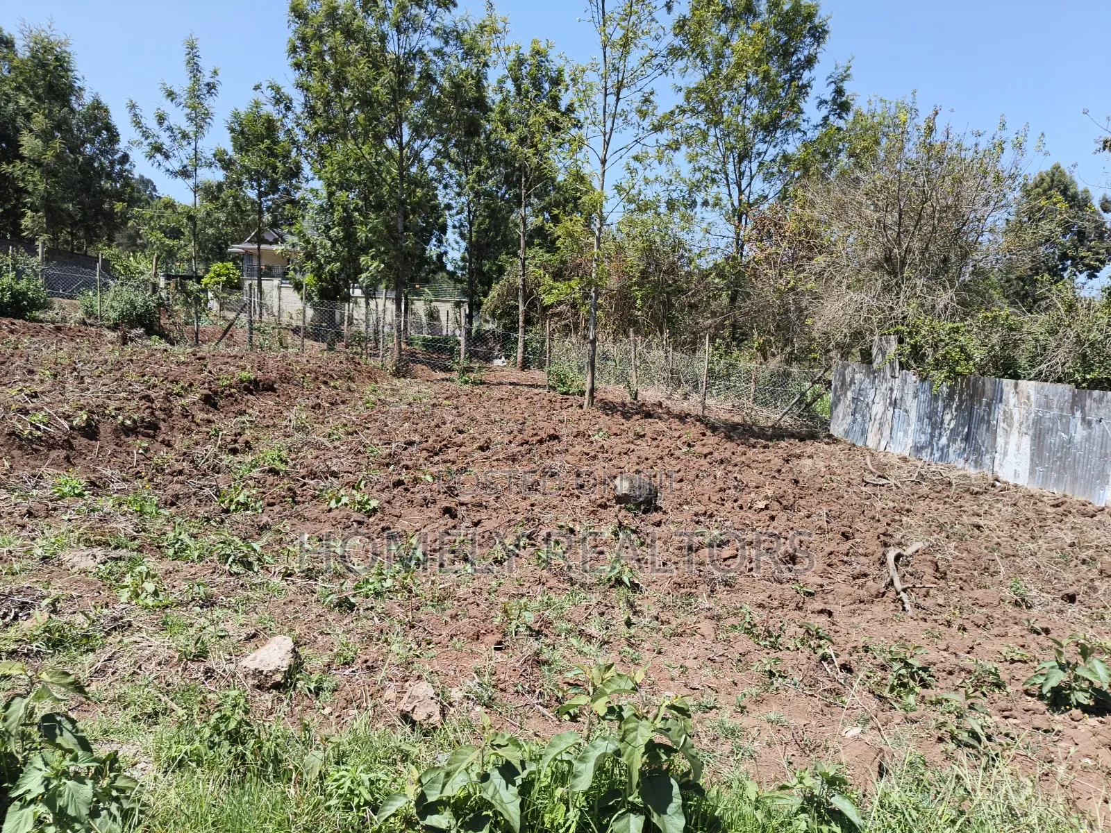 Eighth Acre Plot for Sale in Kerarapon Drive. Red Soil, Near Tarmac in Kerarapon
