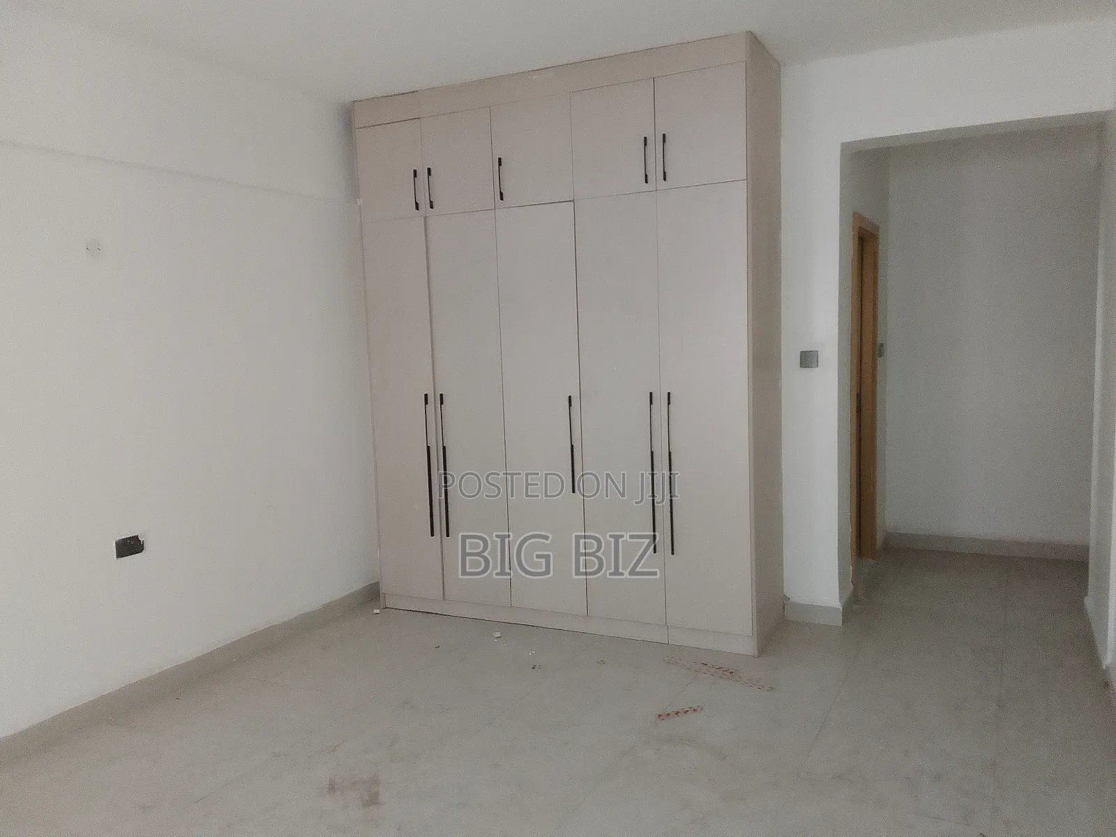 5bdrm Apartment in 2/3/4 Br + Mosque,, Parklands/Highridge for rent in Parklands/Highridge
