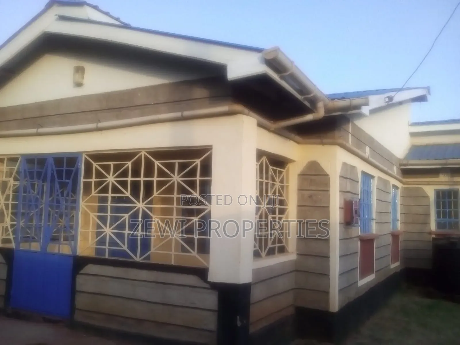 3bdrm Bungalow in Sunrise Estate for sale in Sunrise Estate