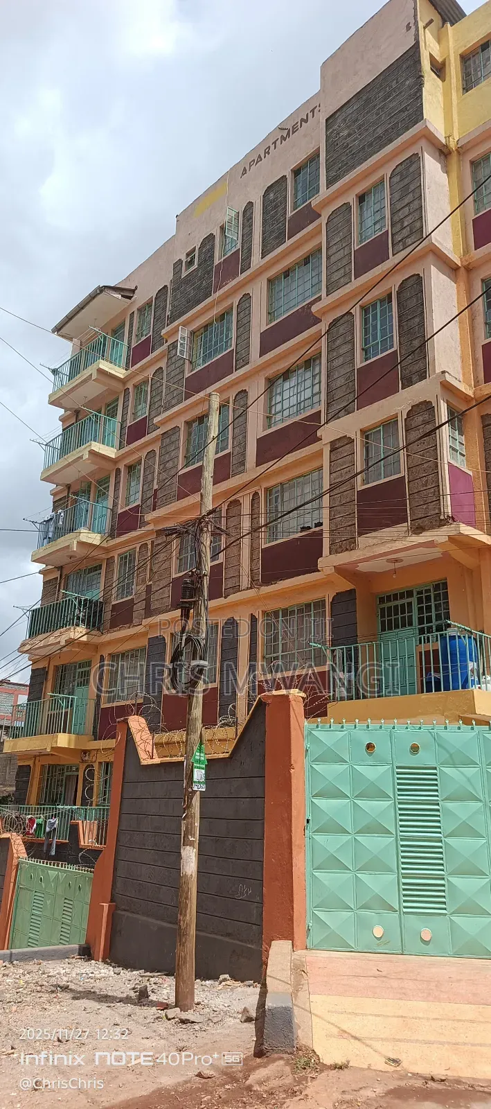 2bdrm Block of Flats in Season Street, Seasons Estate for sale in Seasons Estate