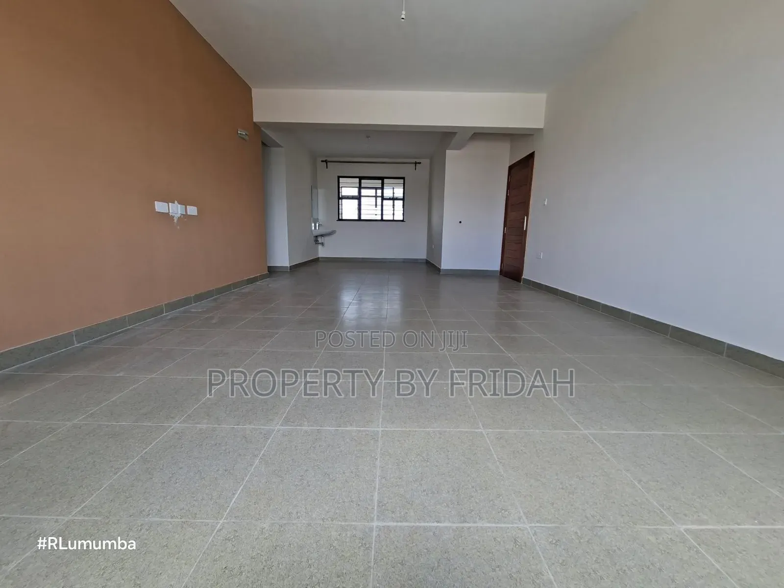 3bdrm Apartment in Mlolongo for sale in Mlolongo