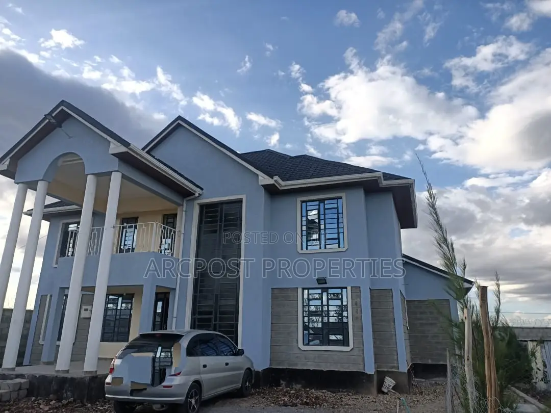 4bdrm Maisonette in Katani for sale in Katani