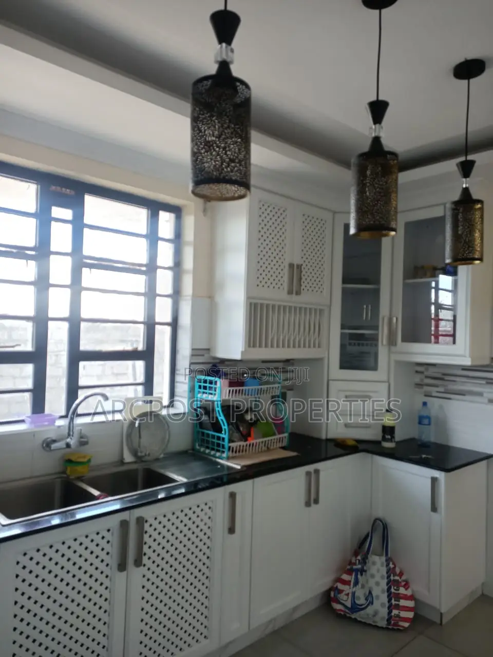 4bdrm Maisonette in Katani for sale in Katani