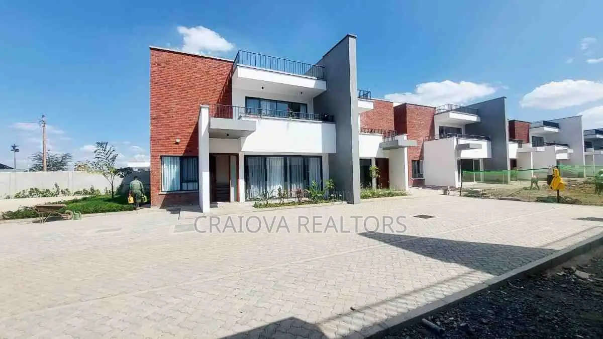 4bdrm Townhouse/Terrace in Langata for sale in Langata