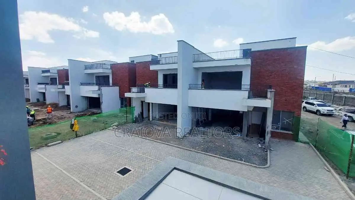 4bdrm Villa in Langata for sale in Langata