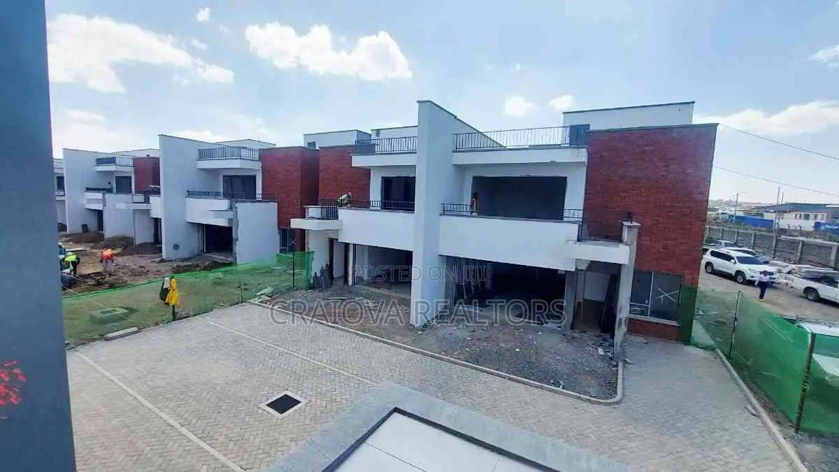 4bdrm Townhouse/Terrace in Langata for sale in Langata