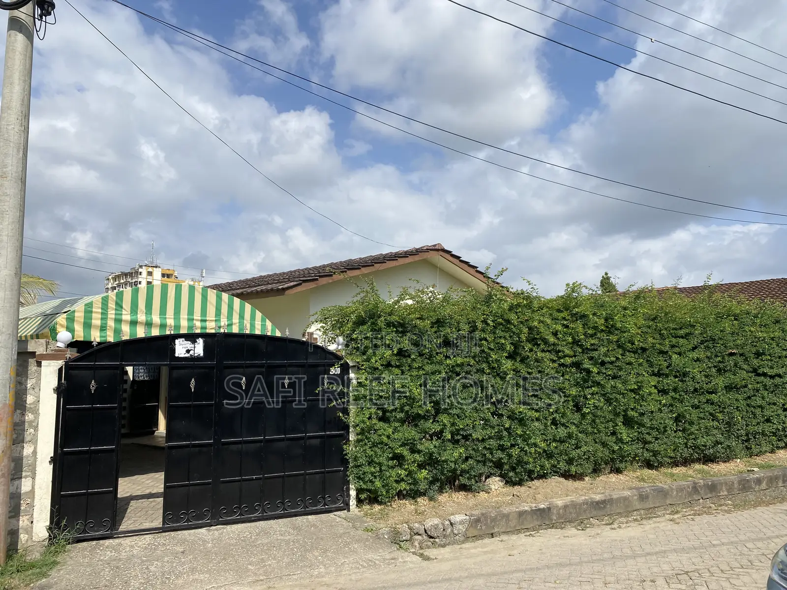 2bdrm Bungalow in Bamburi for sale in Bamburi